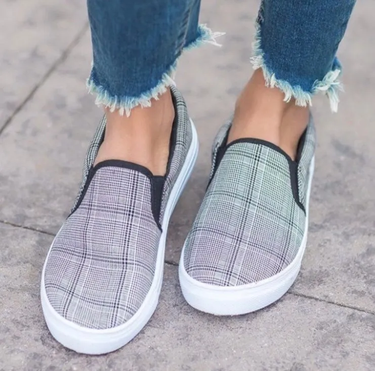 Black White Plaid Houndstooth Slip On Step In Womens Sneakers