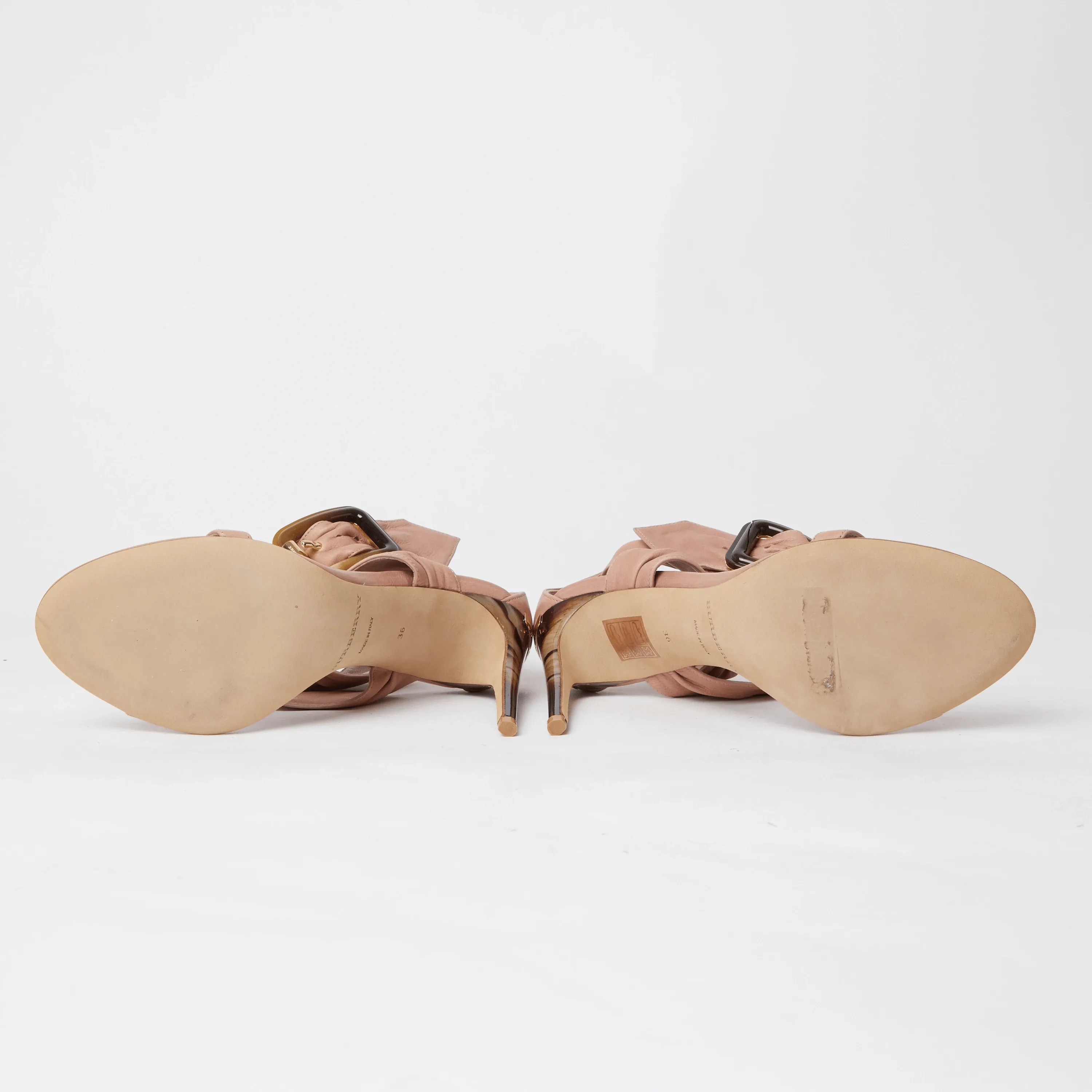 Burbery nude suede