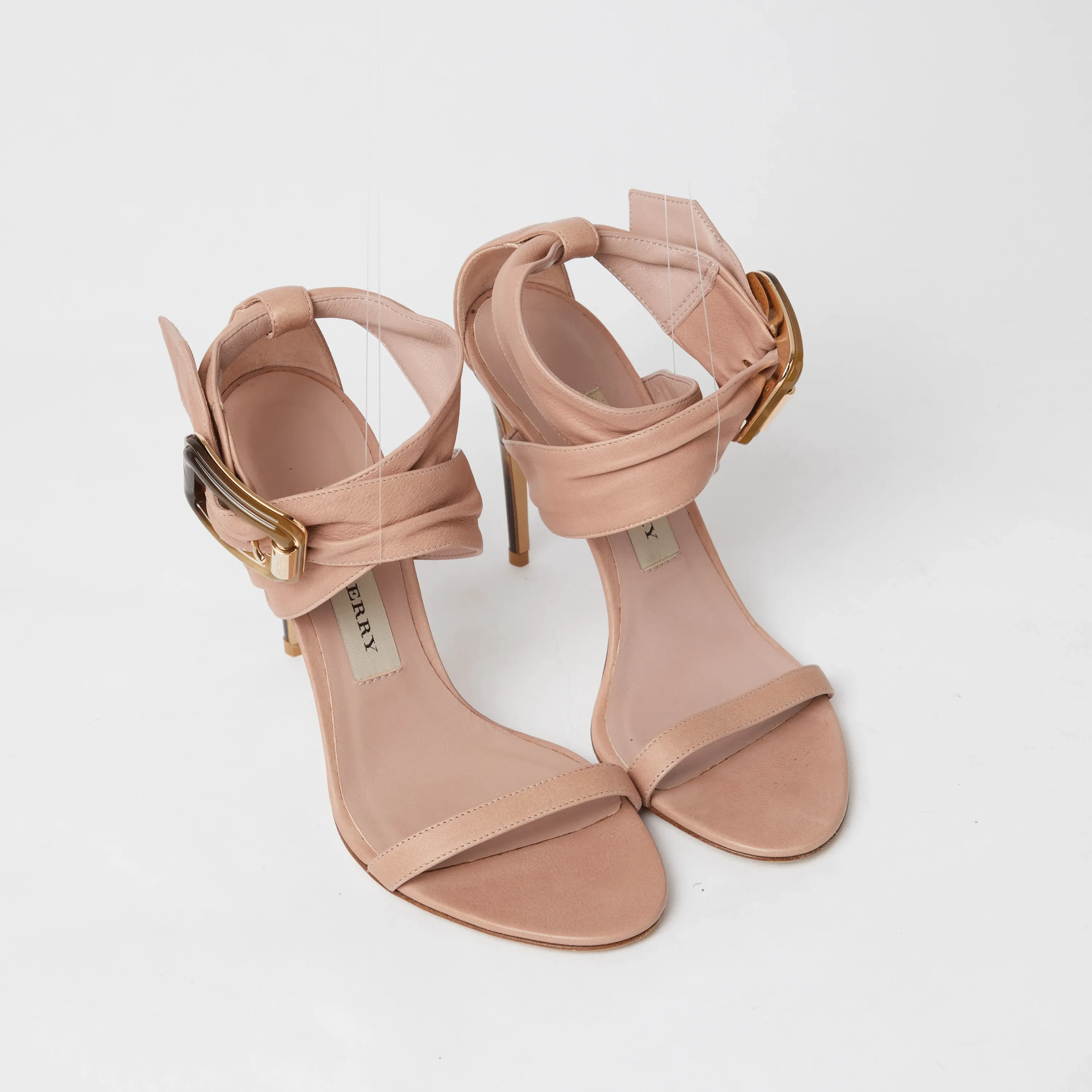 Burbery nude suede