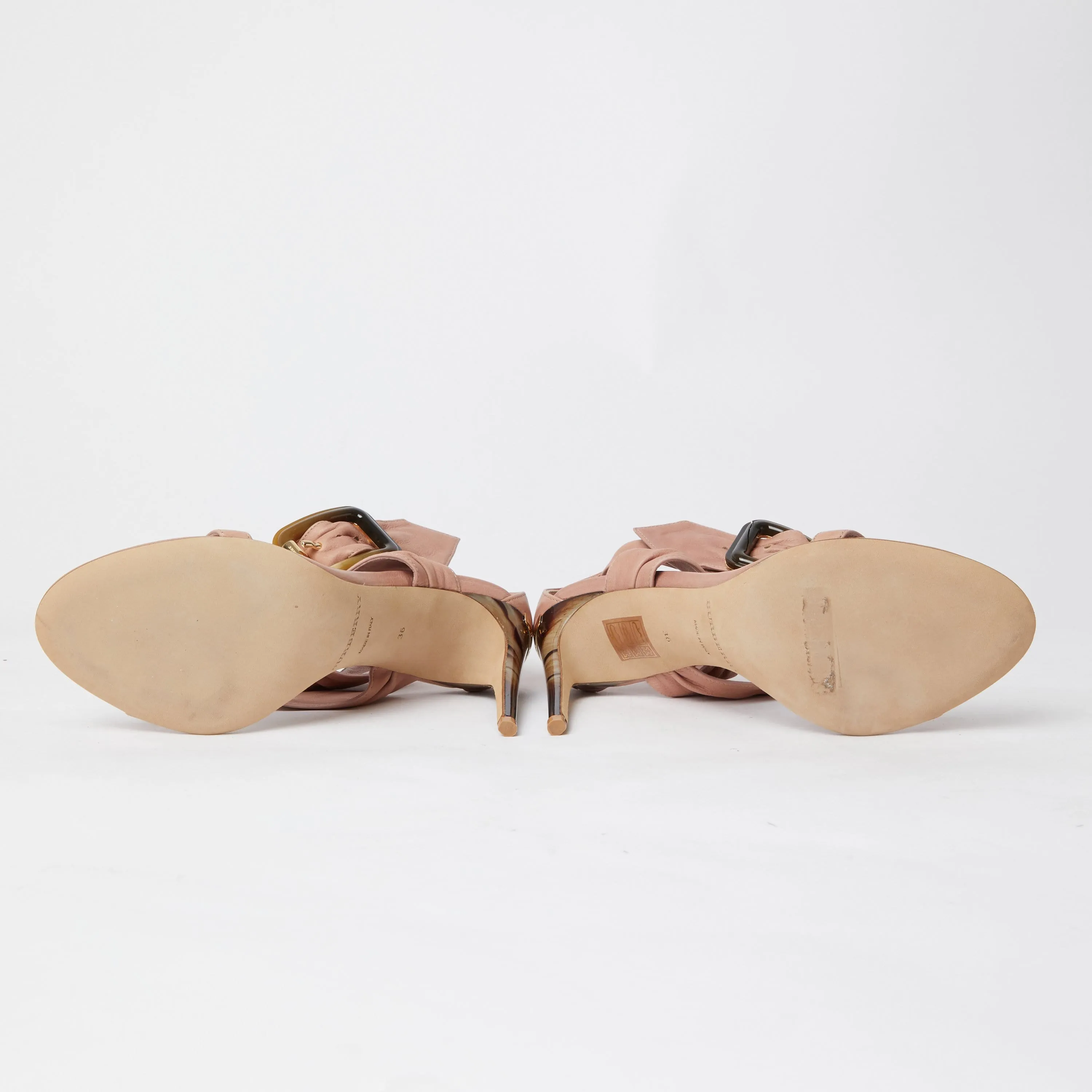 Burbery nude suede