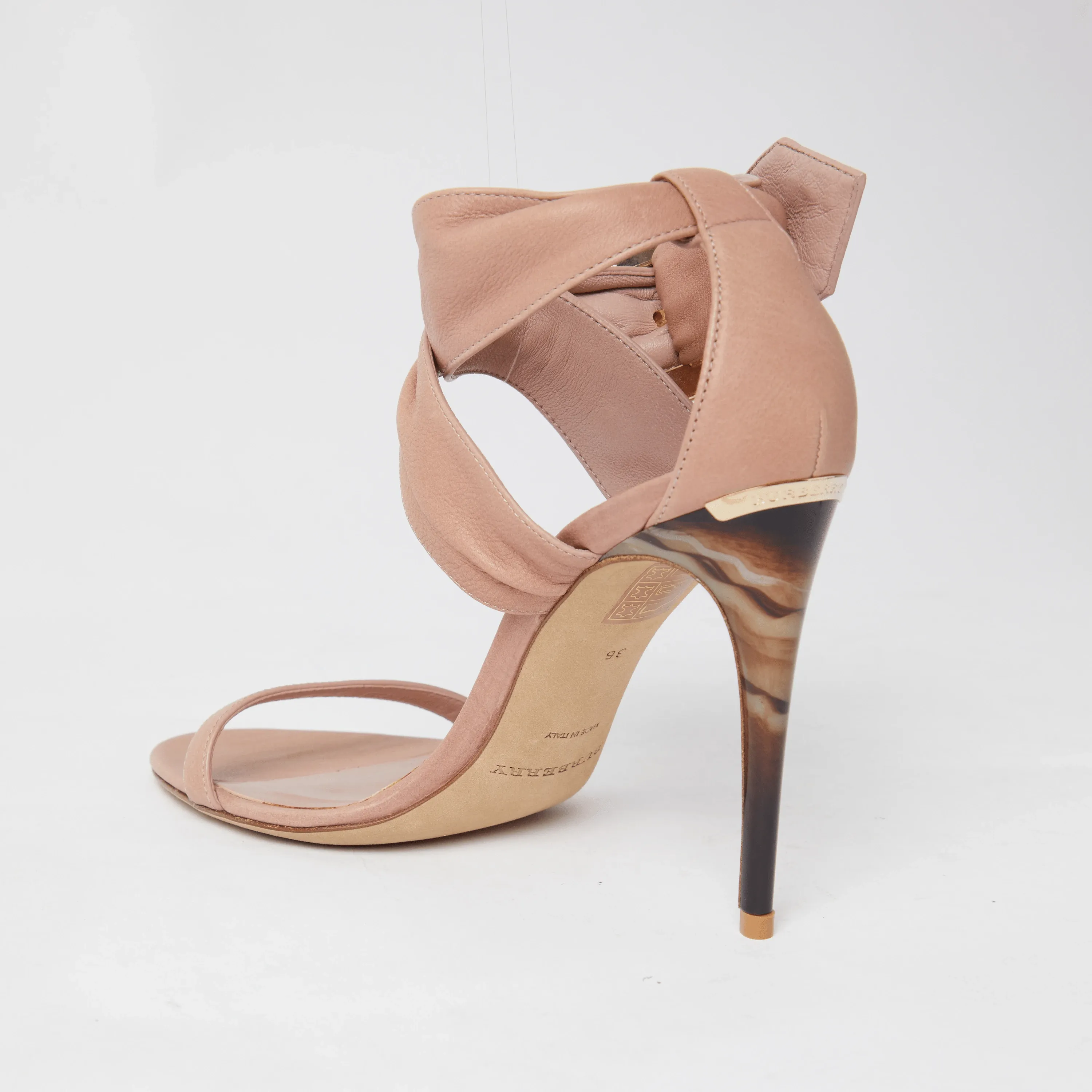 Burbery nude suede