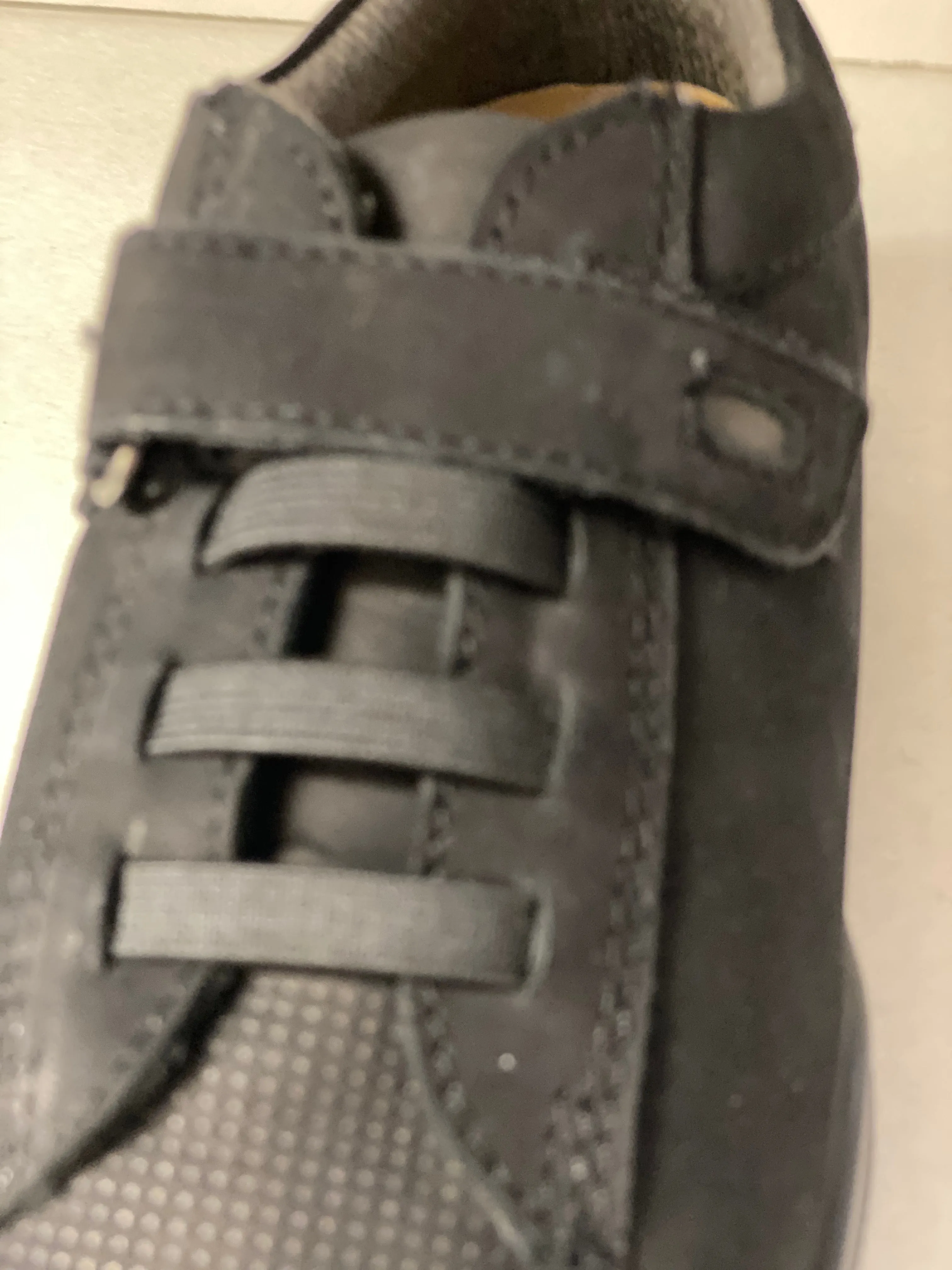 E-Rock Lace-Velcro Sneaker