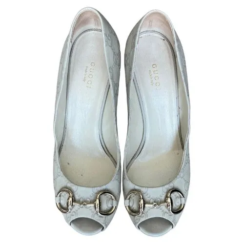 GUCCI Off White Guccissima Leather Horsebit Peep Toe Platform Pumps, Size 39