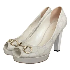 GUCCI Off White Guccissima Leather Horsebit Peep Toe Platform Pumps, Size 39