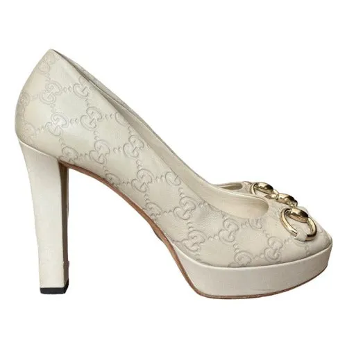 GUCCI Off White Guccissima Leather Horsebit Peep Toe Platform Pumps, Size 39