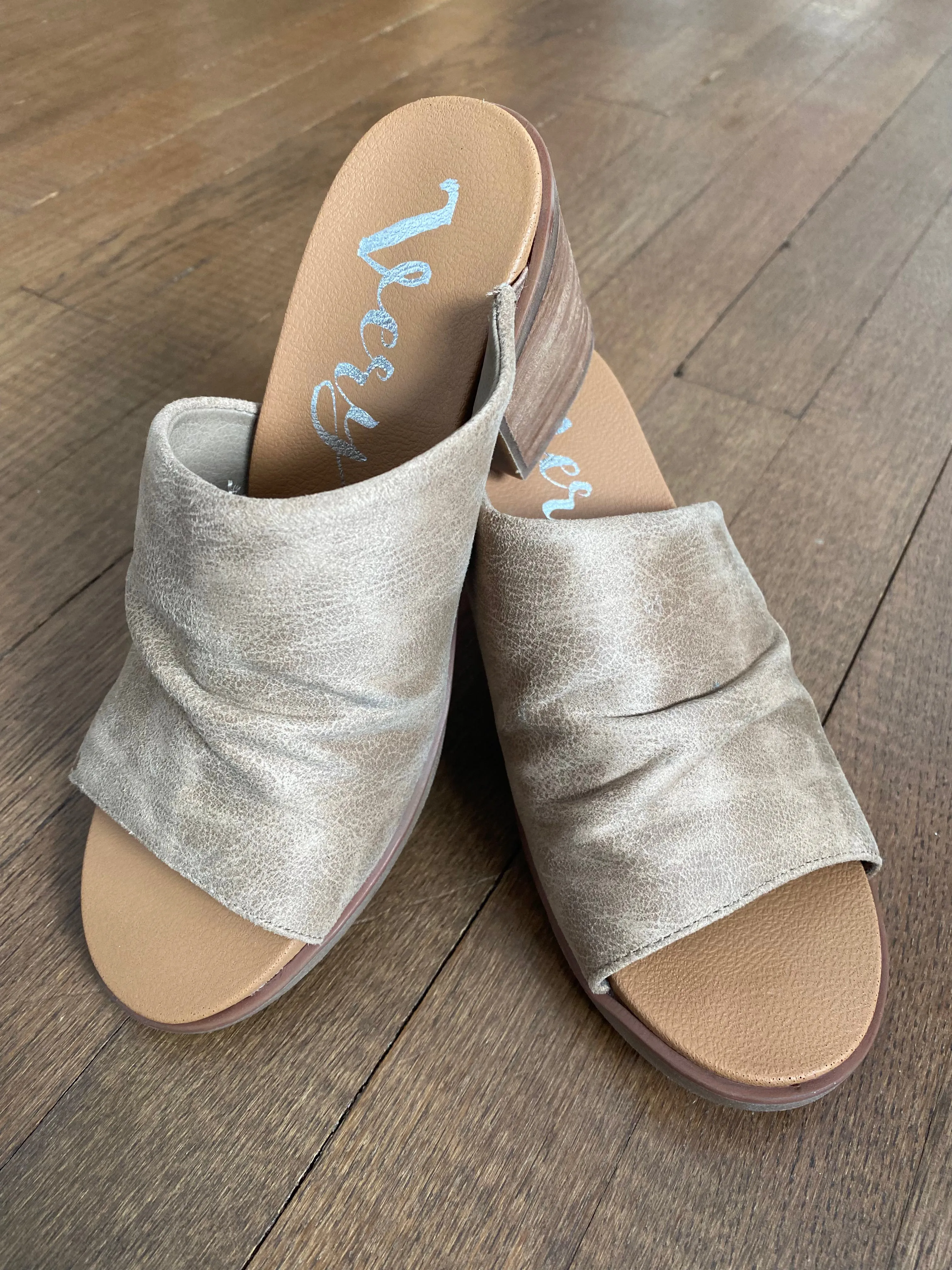 Gypsy Jazz Savannah Taupe Heels