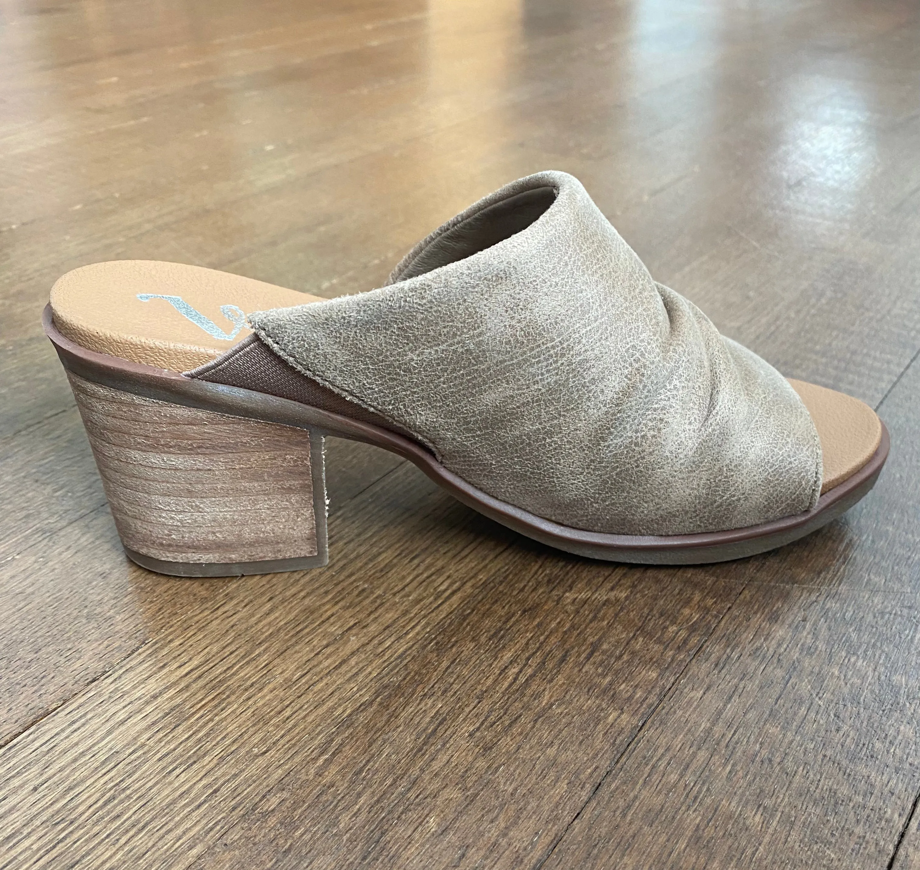 Gypsy Jazz Savannah Taupe Heels