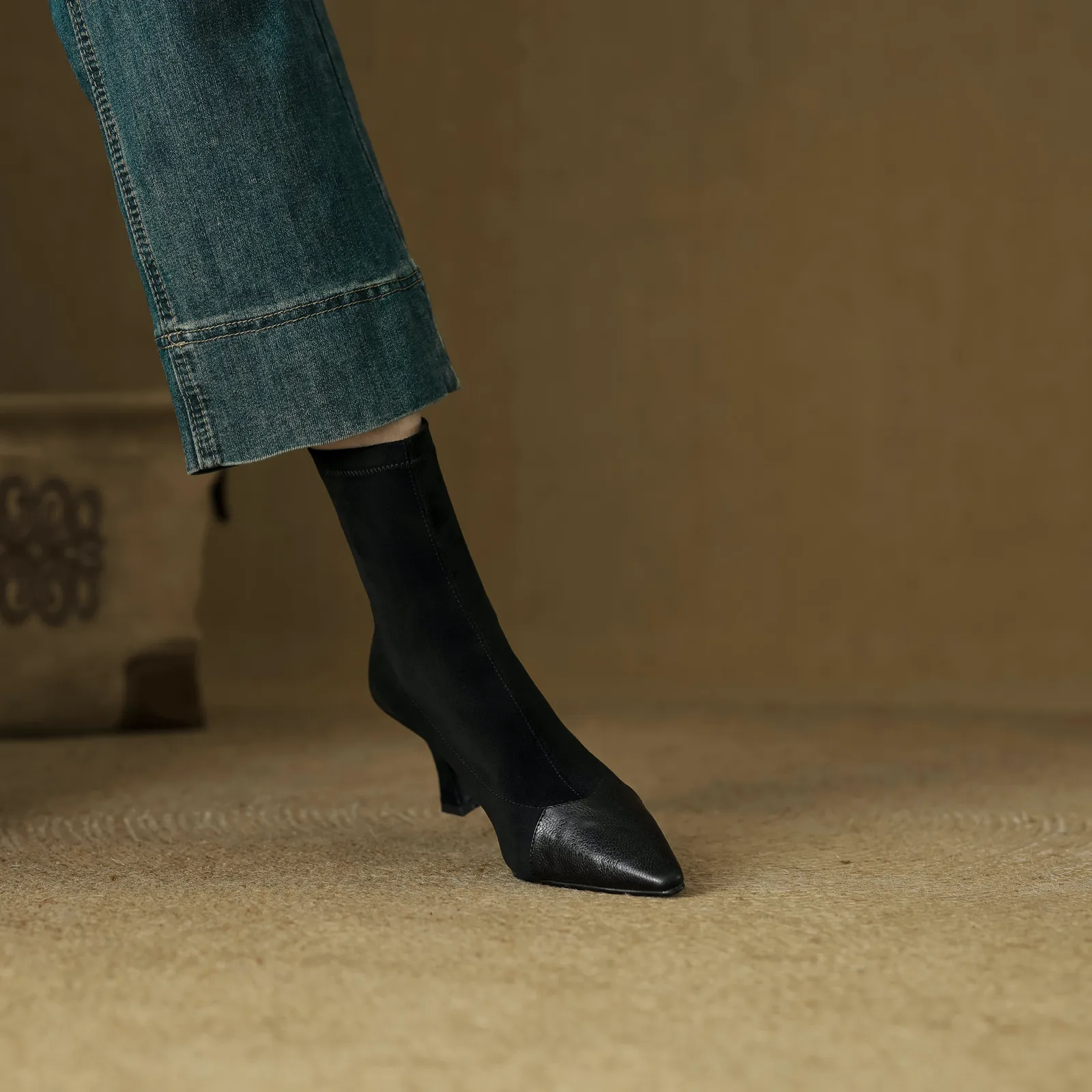 USS Shoes Suyin  Women's Pointed Toe Stretch Ankle Boots
