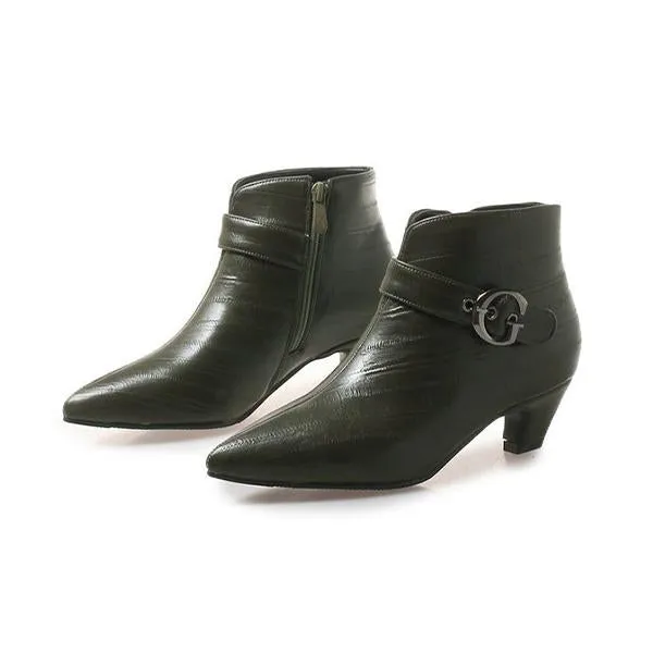 Women's Fashionable Belt Buckle Pointed Toe Short Boots 42251289S