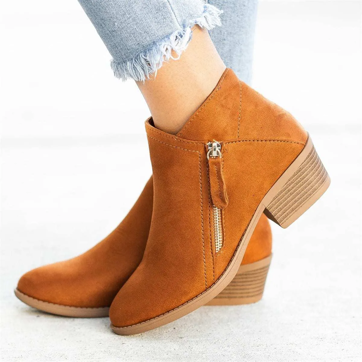 Women’s Low Heel Pointed Toe Ankle Boots